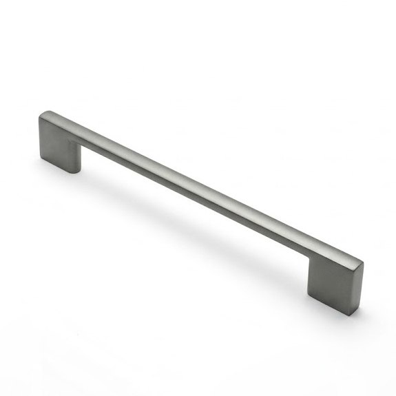 2001 wood grain aluminum cabinet handle view