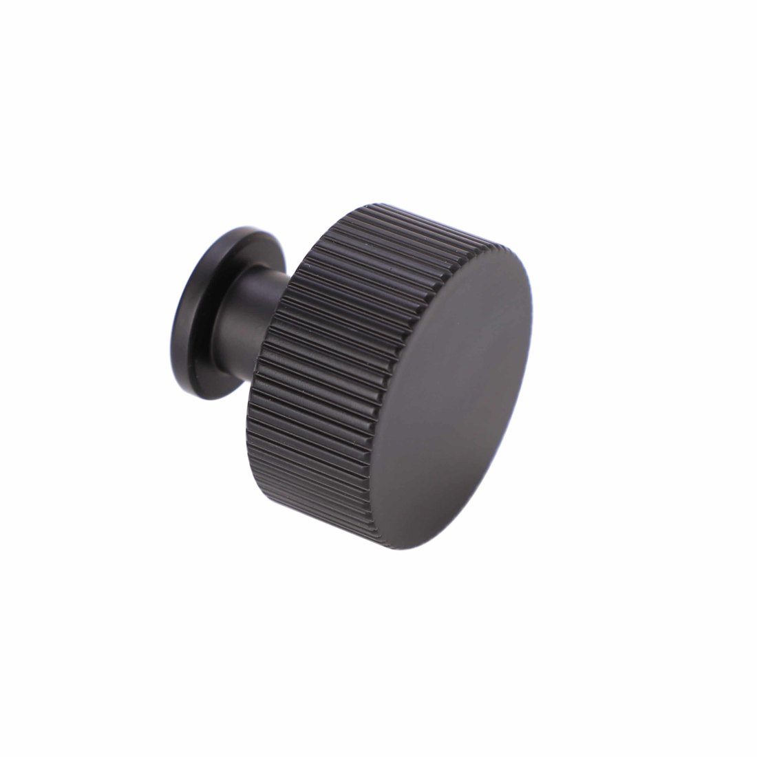 3268 fluted round cabinet knob in matt black finish alternate view